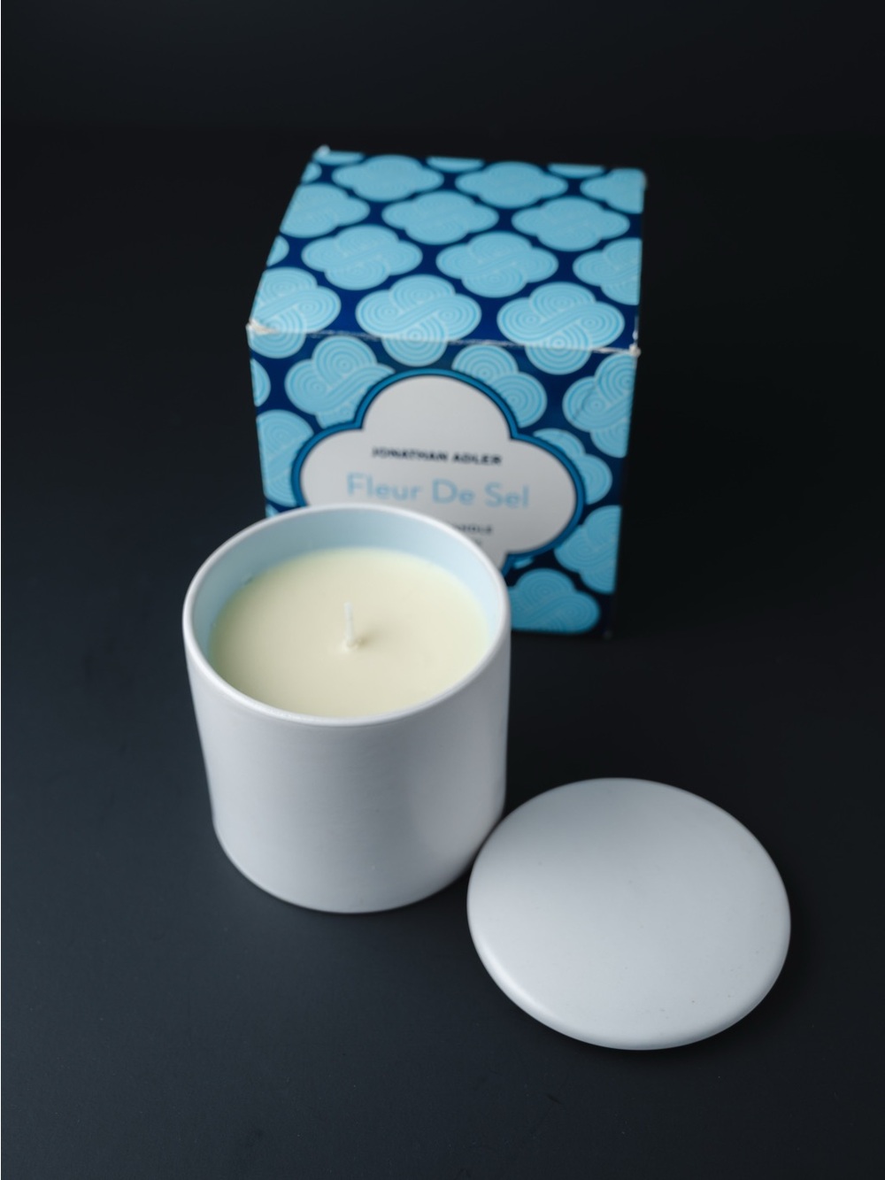 •NEW IN BOX• Fleur De Sel Scented Candle in White Ceramic Jar (Jonathan Adler)